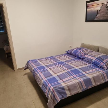 Apartイゾラ エクステリア 写真